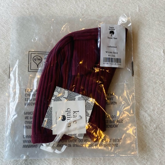 NWT 6-12 Mo. Red Kate Quinn Bear Hat - Picture 2 of 3